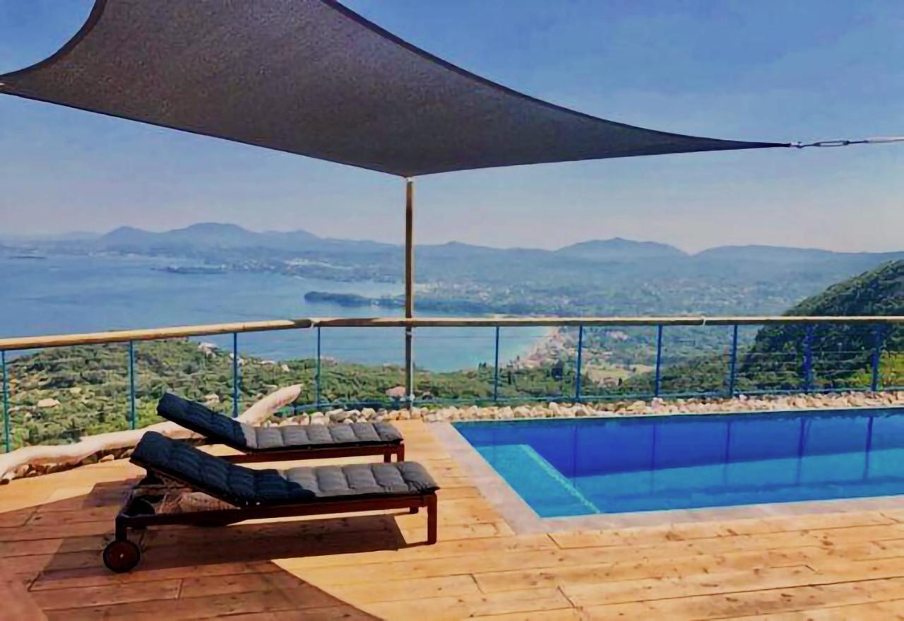 Villa Intaba: Seaside Retreat with Pool on Corfu's Riviera Pyrgi  Exterior photo