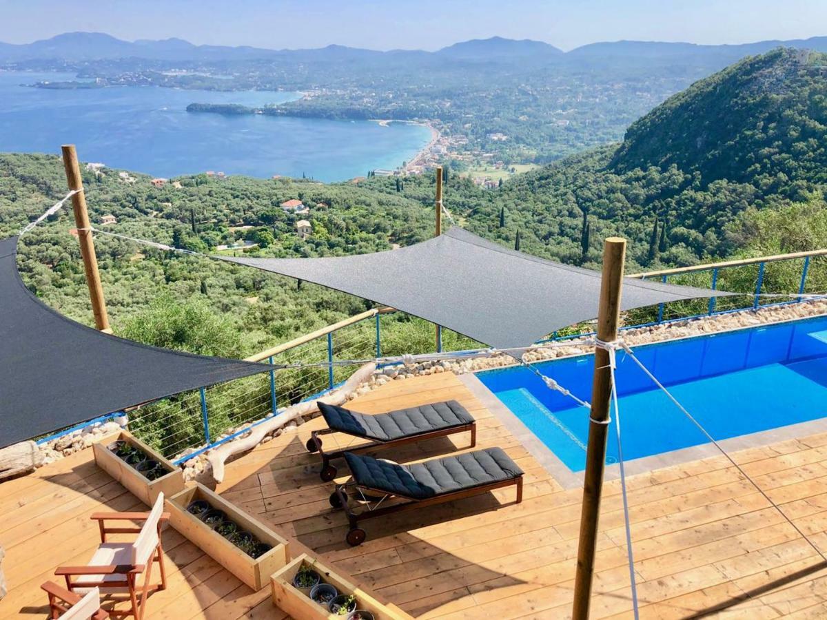 Villa Intaba: Seaside Retreat with Pool on Corfu's Riviera Pyrgi  Exterior photo